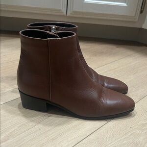 NWOT Aquatalia Fuoco Leather Ankle Boot Size 8